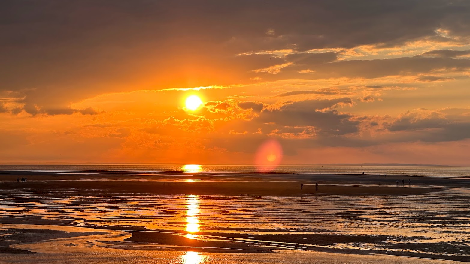 Sunset at Chapin beach over the ocean